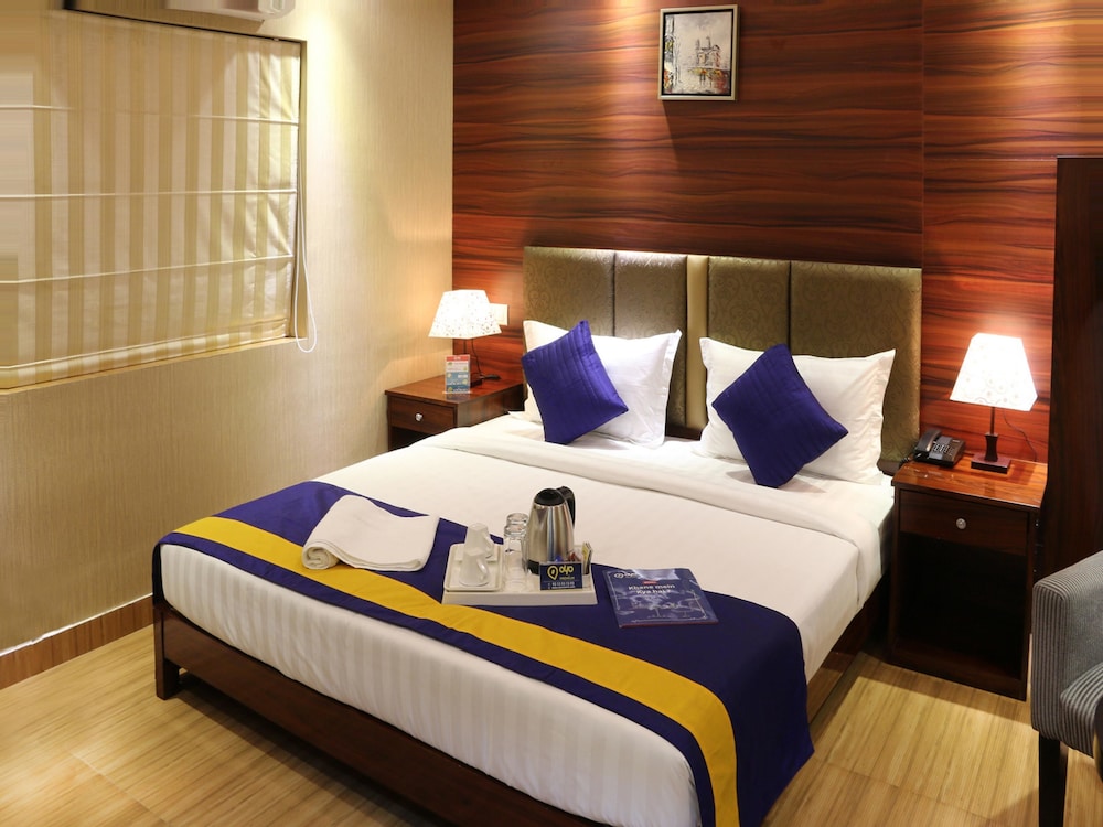 Oyo 662 Hotel Comfotel,Plot No 5B,Lansdowne Place,3 star