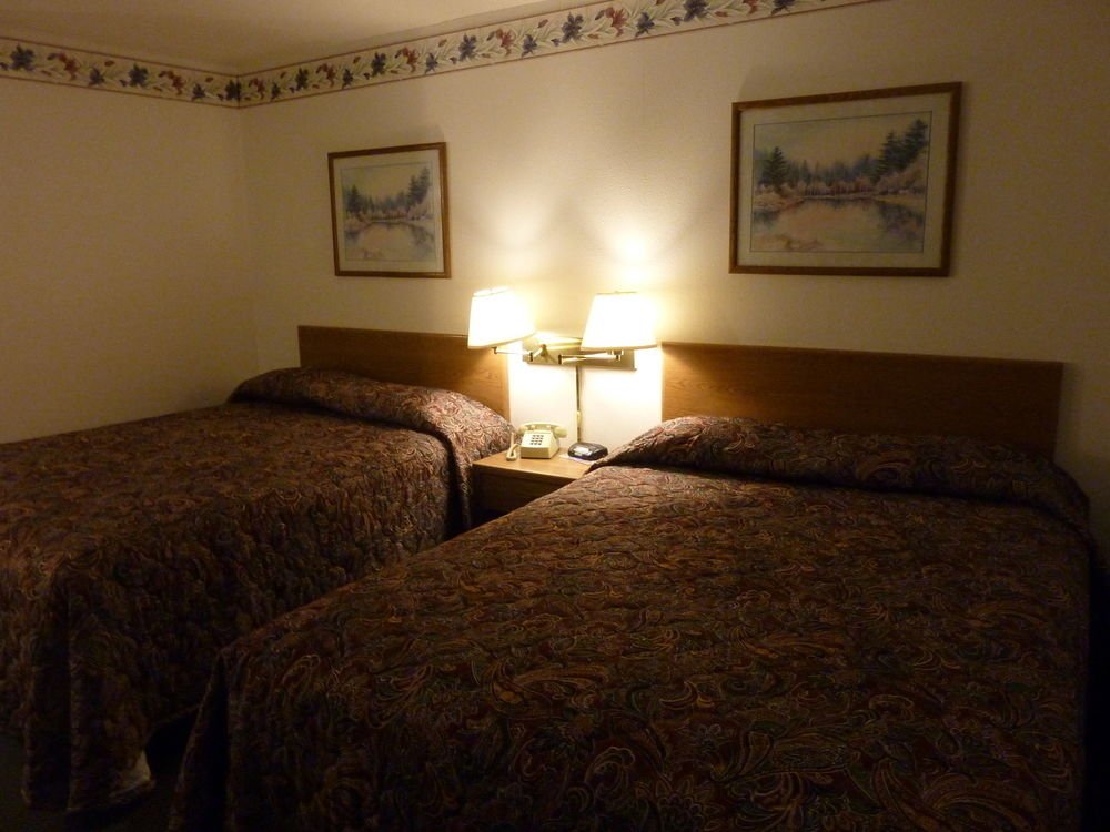 Smartwood Inn,Osseo>>Eau Claire,2 star