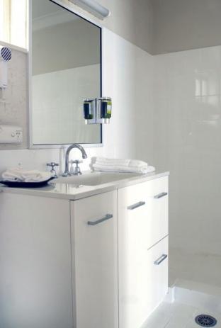 hamiltons queanbeyan motel