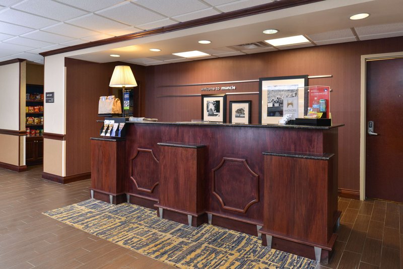 hampton inn and suites muncie