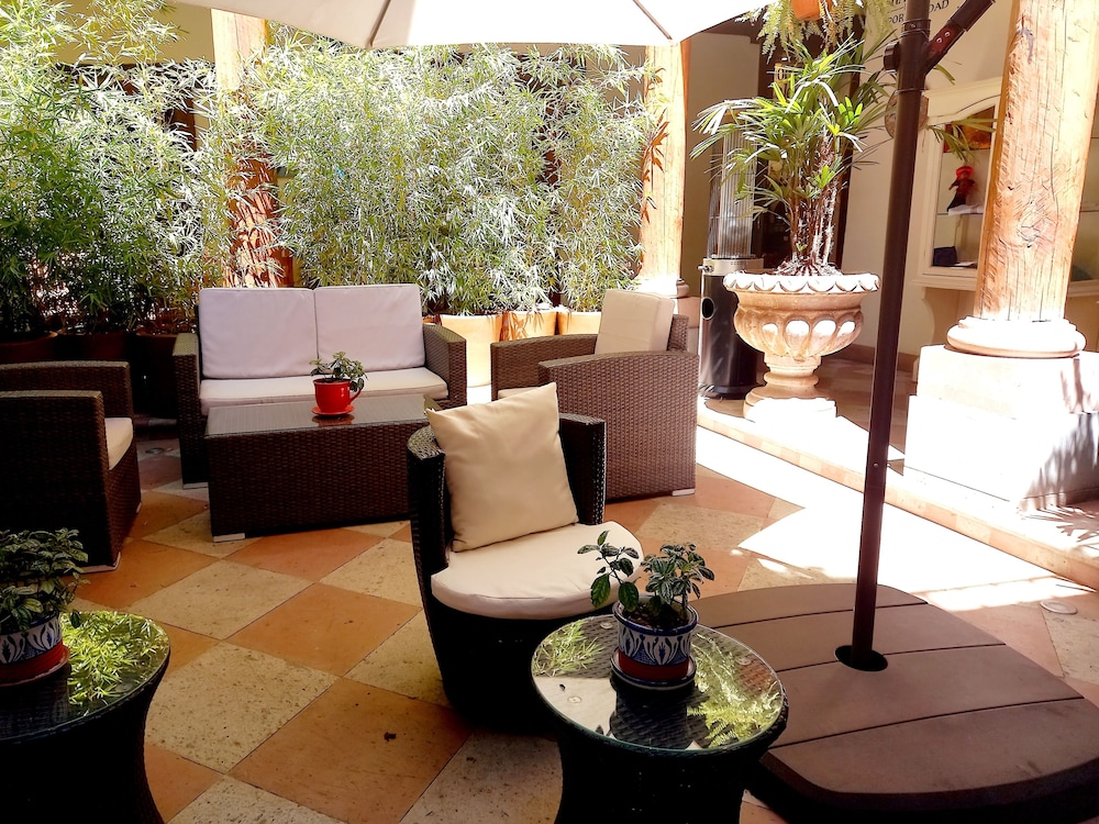 hotel casa del naranjo