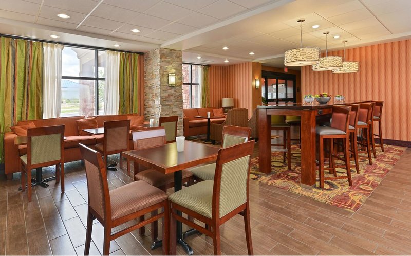 hampton inn muscatine
