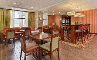 hampton inn muscatine