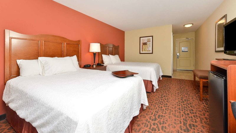 hampton inn muscatine