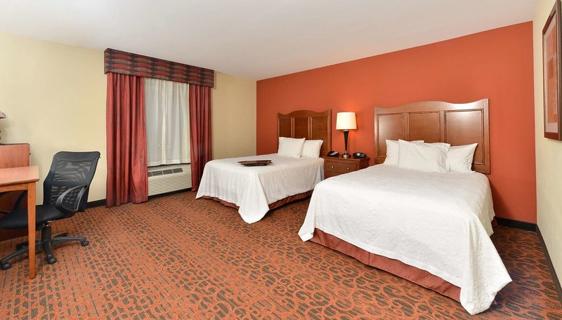 hampton inn muscatine