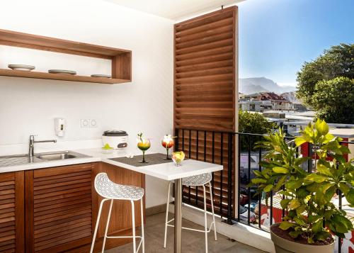 le saint pierre hotel