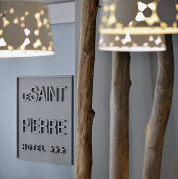 le saint pierre hotel