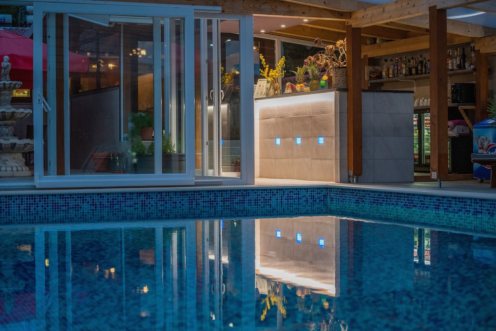 aparthotel plat