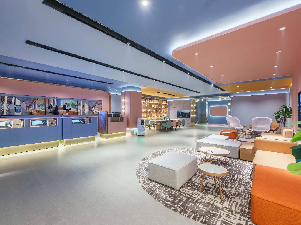 hanting hotel dalian malan square metro station