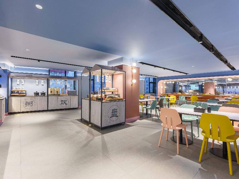 hanting hotel dalian malan square metro station