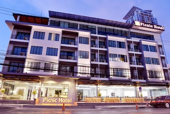 picnic hotel bangkok