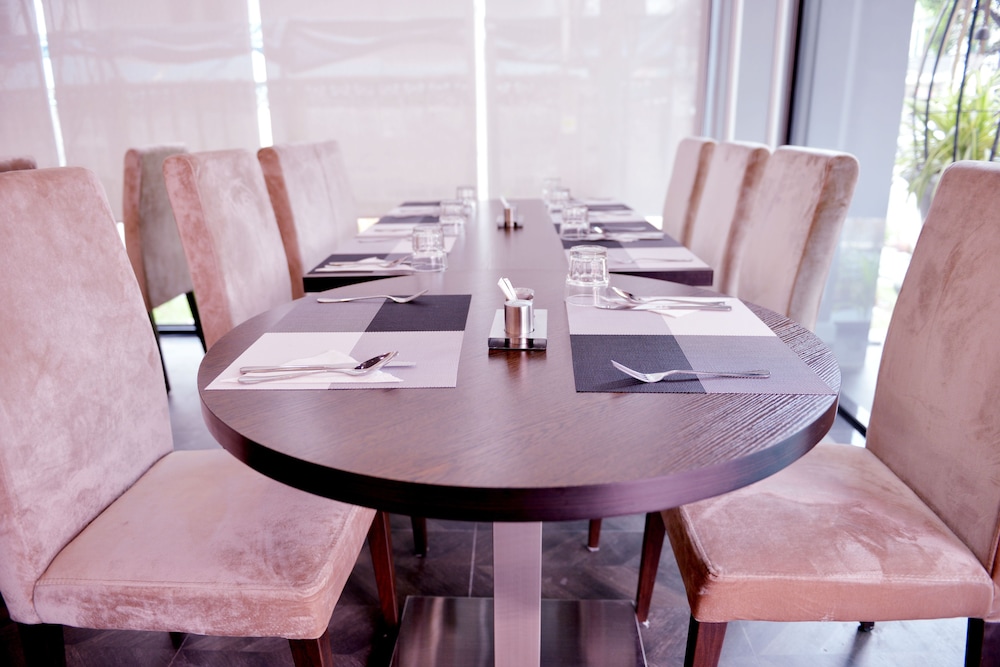 picnic hotel bangkok