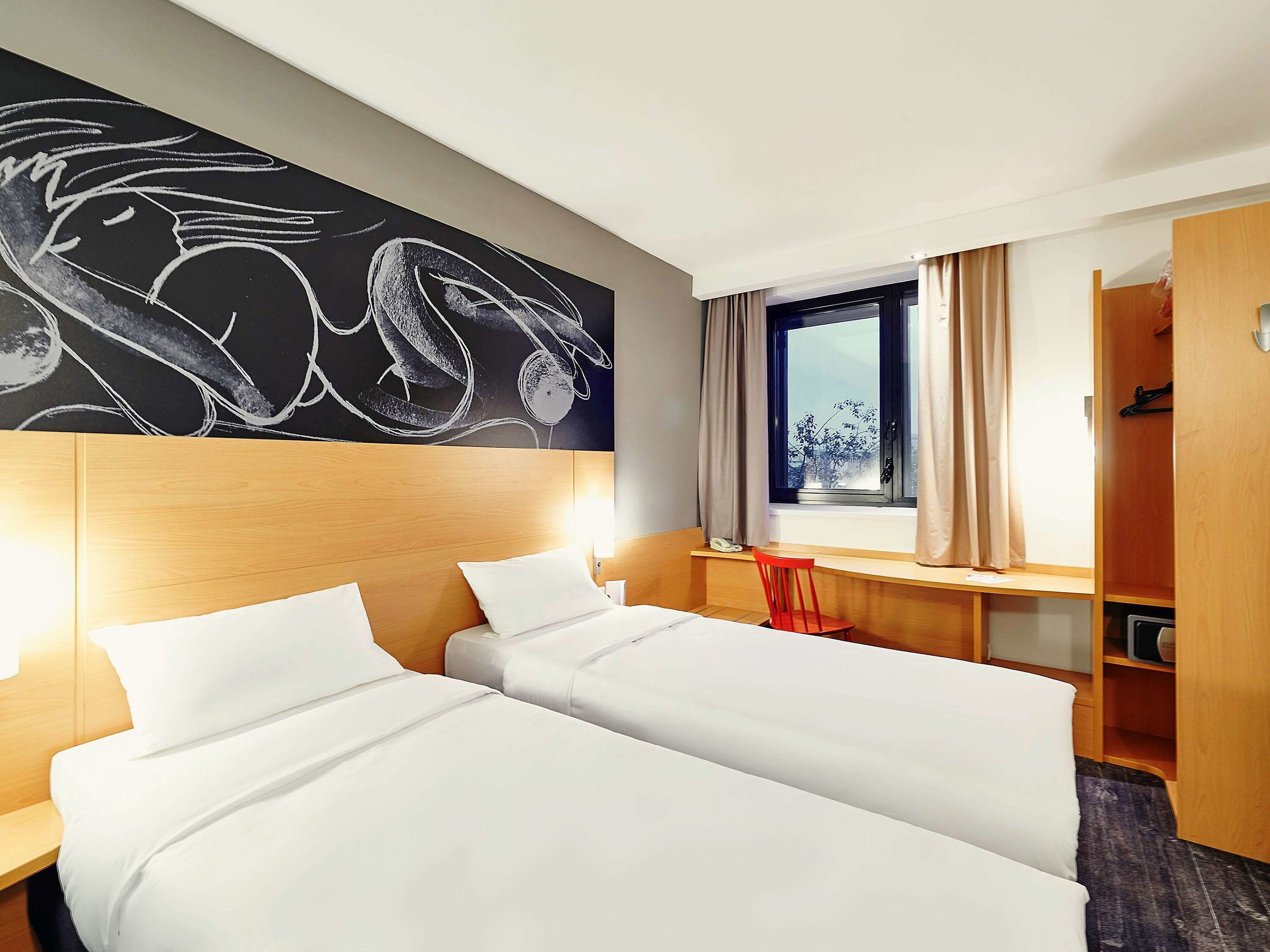 ibis krasnoyarsk center