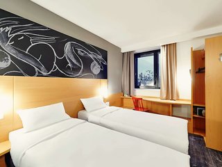 ibis krasnoyarsk center