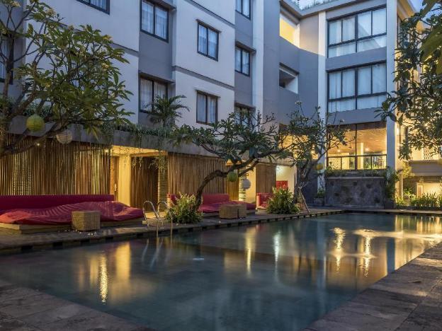 savvoya seminyak hotel by prasanthi