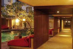 savvoya seminyak hotel by prasanthi