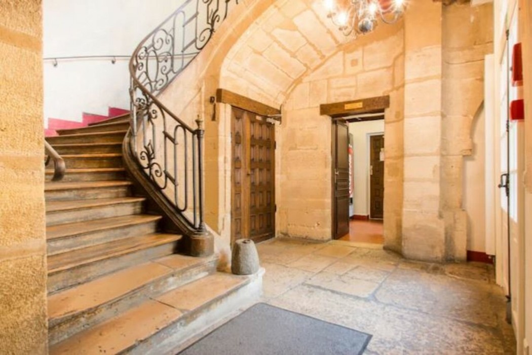 Mije Marais - Hostel,Notre-Dame>>Notre Dame,3 star