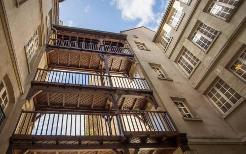 mije marais hostel