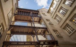 mije marais hostel