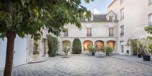 mije marais hostel