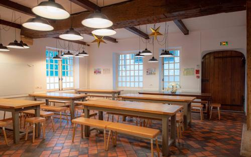 mije marais hostel