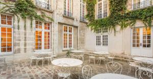 mije marais hostel