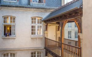 mije marais hostel