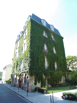 mije marais hostel