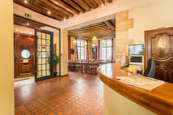 mije marais hostel