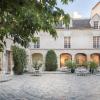 mije marais hostel