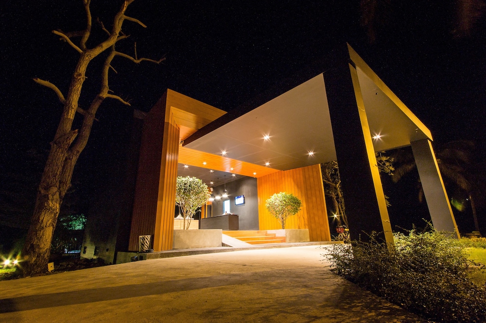 sunshine paradise resort