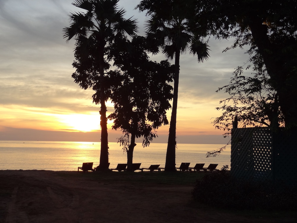 sunshine paradise resort