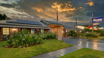 the cottage motor inn albury cbd