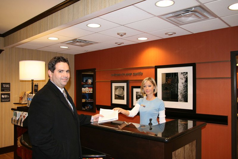 hampton inn and suites new castle