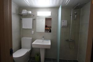 b my guesthouse hostel