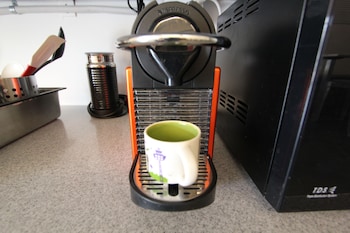 b my guesthouse hostel