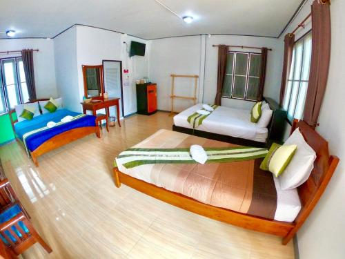revolution pai hostel