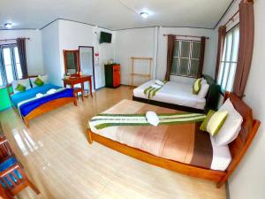 revolution pai hostel