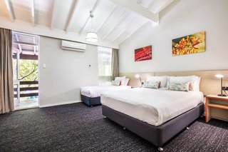 Nightcap At The Ranch Hotel,Macquarie Park>>Eastwood,4 star