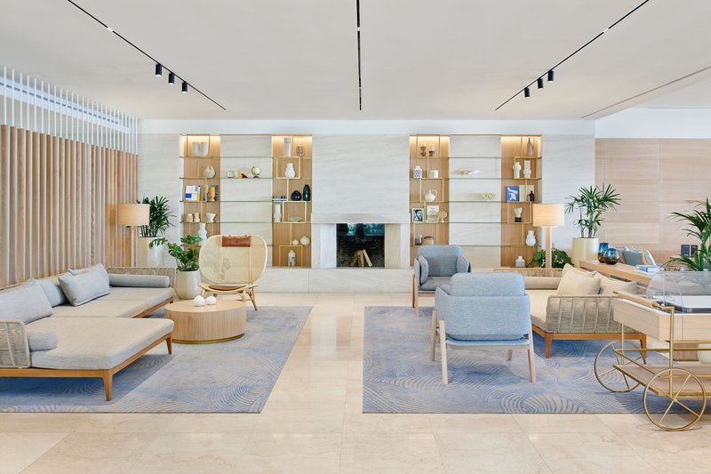 le meridien lav split
