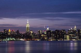 Royalton Park Avenue,Jersey City>>New York,5 star