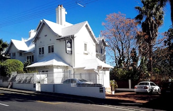 ashby manor guest house
