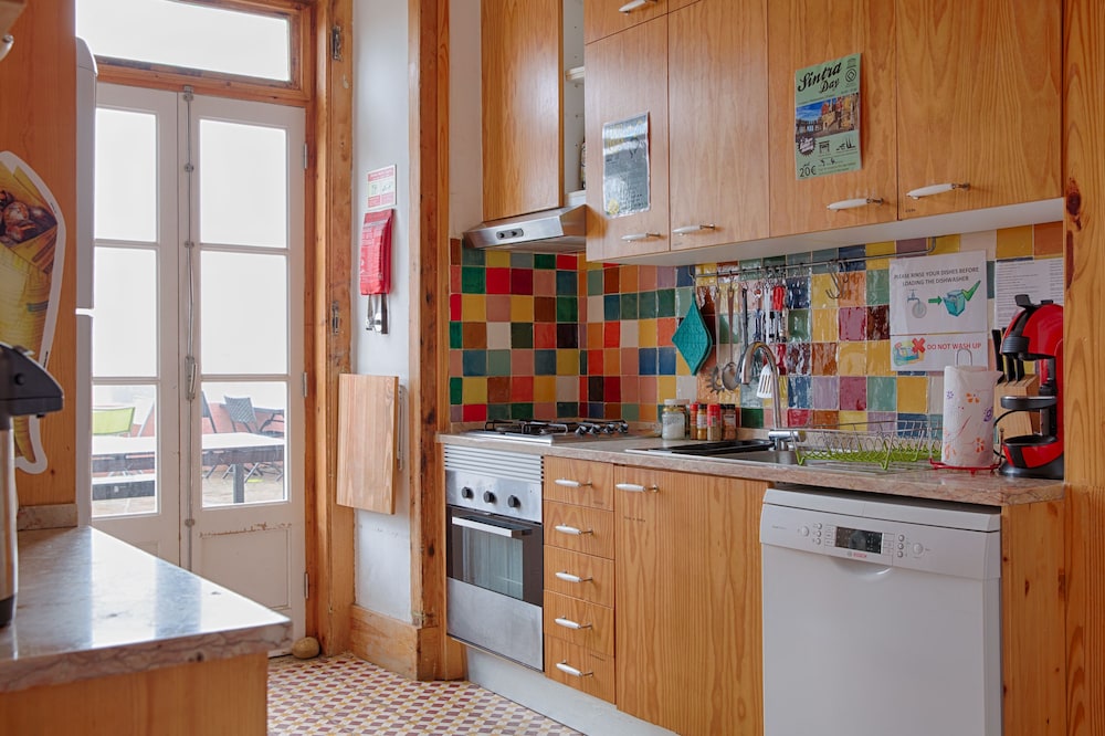 this is lisbon hostel