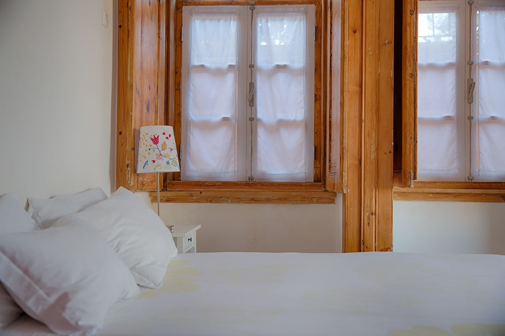 this is lisbon hostel