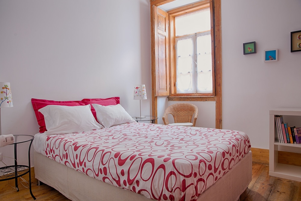 this is lisbon hostel