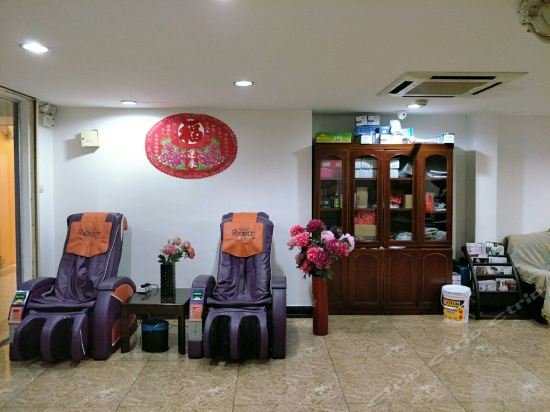 aditya hotel