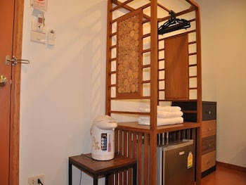 double dd house mrt sutthisarn