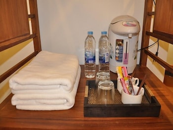 double dd house mrt sutthisarn