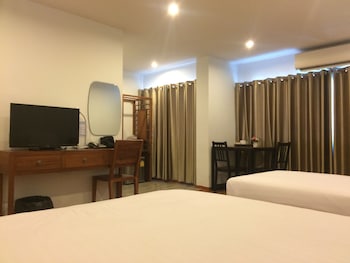 double dd house mrt sutthisarn