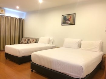 double dd house mrt sutthisarn